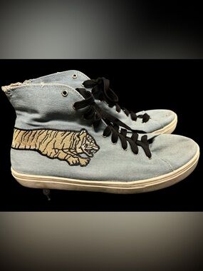 Cape Robbin womens 11 men 9 high top sneakers blue denim embroidered dolly tiger